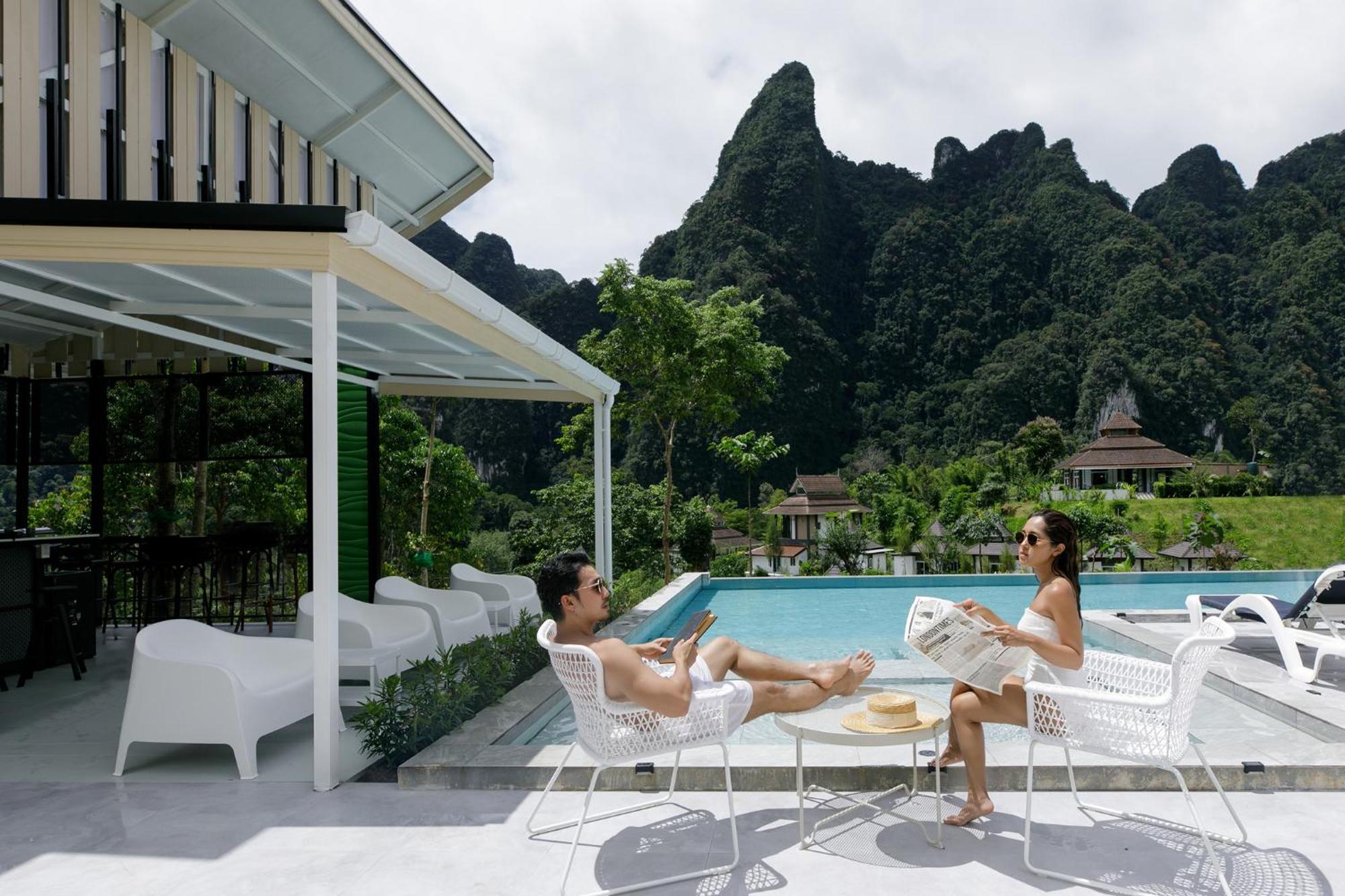 Magical Mountain View Resort Khao Sok National Park Exterior photo